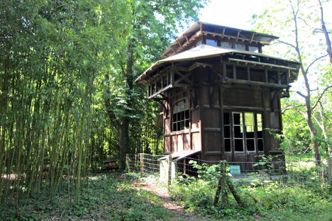 Ruins of a Human Zoo at the Forgotten Edge of Paris