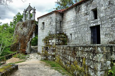 Monasterio de San Pedro de Rocas