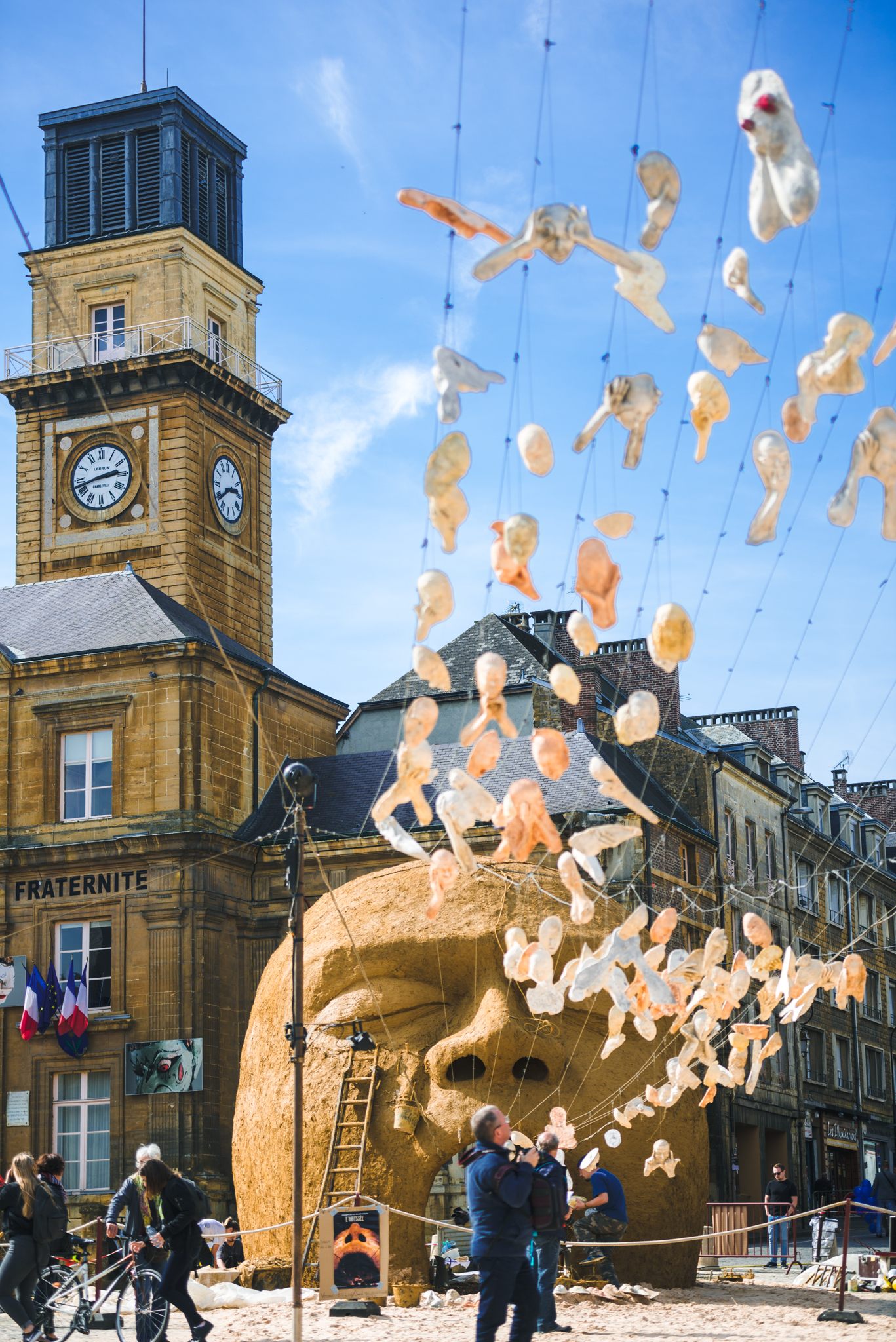 All the World's a Puppet Show at France's Biannual Festival - Atlas Obscura