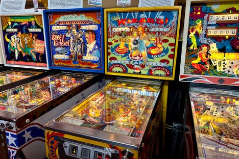 Silverball Retro Arcade 