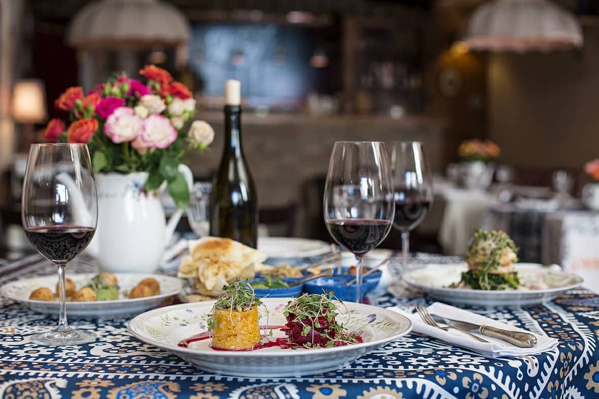 A meal at the storied Barbarestan.