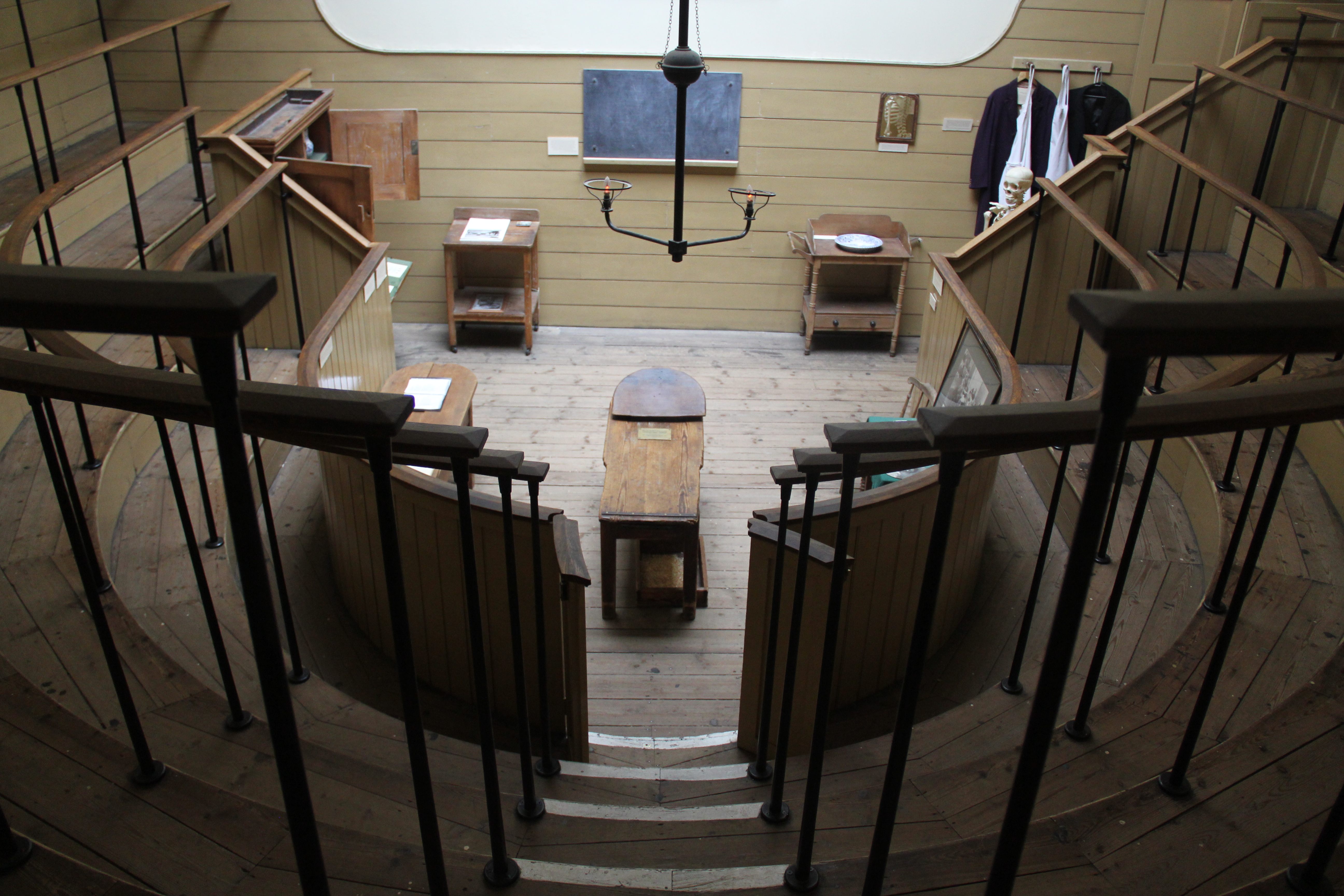 The operating theatre at Saint Thomas' Hospital, where stolen cadavers would have been dissected for anatomy lectures.