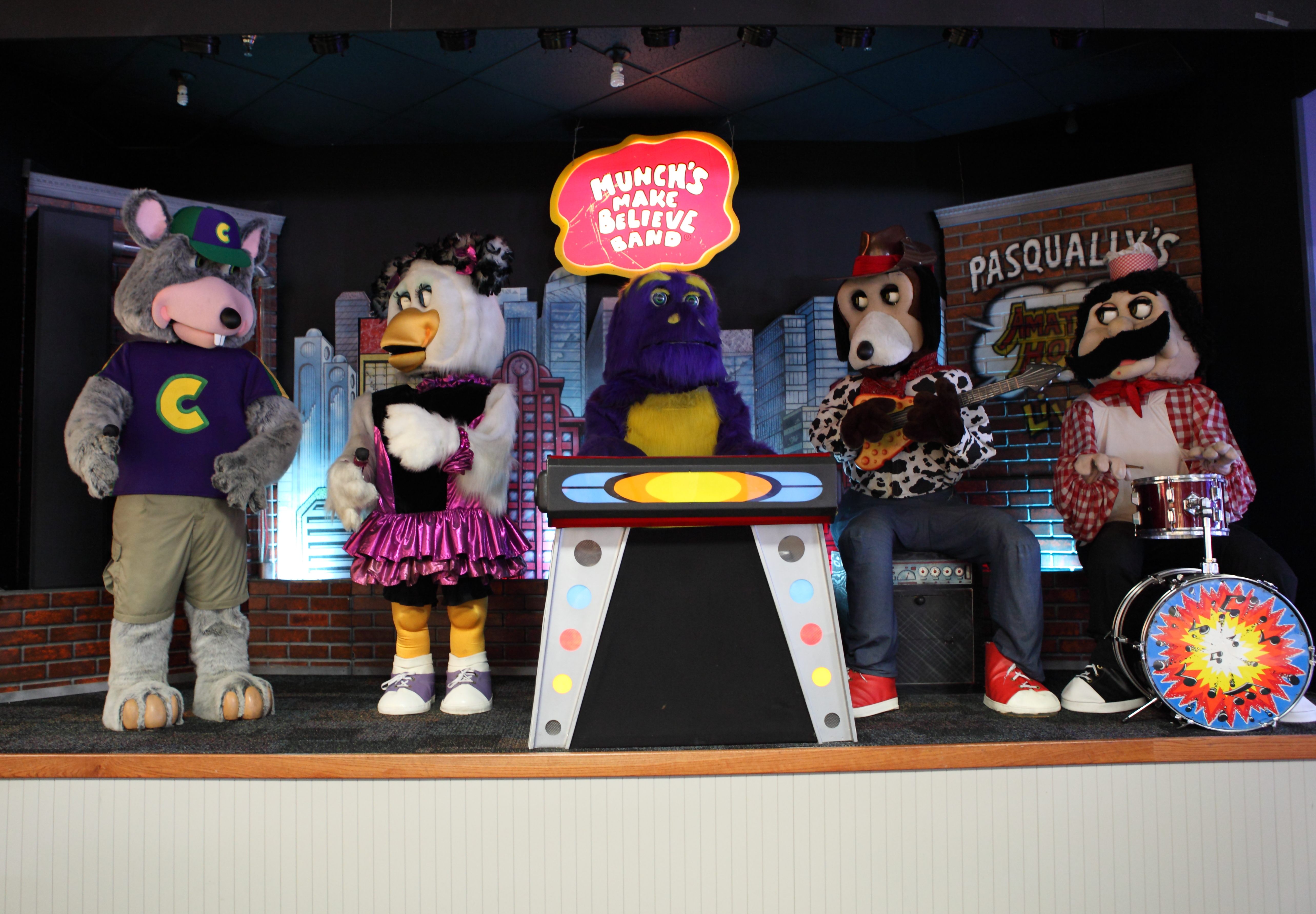 Chuck E Cheese Animatronics подборка фото, для бесплатного просмотра