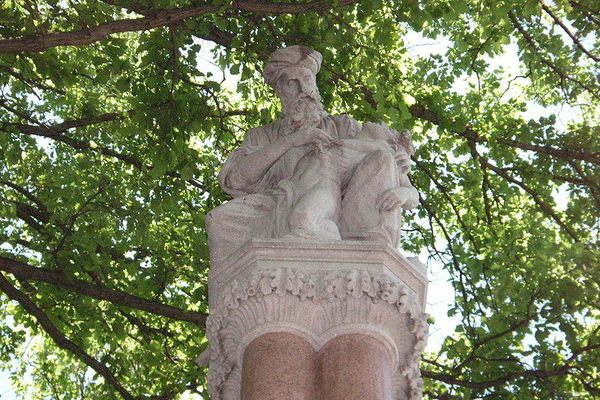 Ether Monument. (Wikimedia Commons)