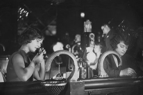 Flirting in the Resi, 1930—peep the pneumatic tubes!