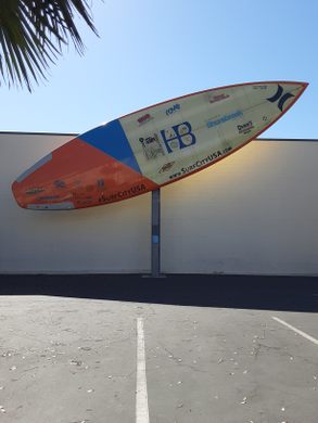 World's Largest Surfboard – Huntington Beach, California - Atlas Obscura