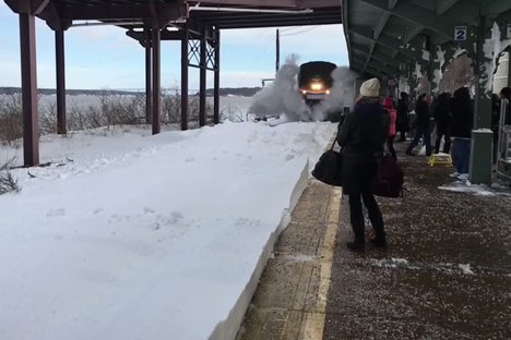 What Happens When an Amtrak Train Hits a Snowbank at the Station