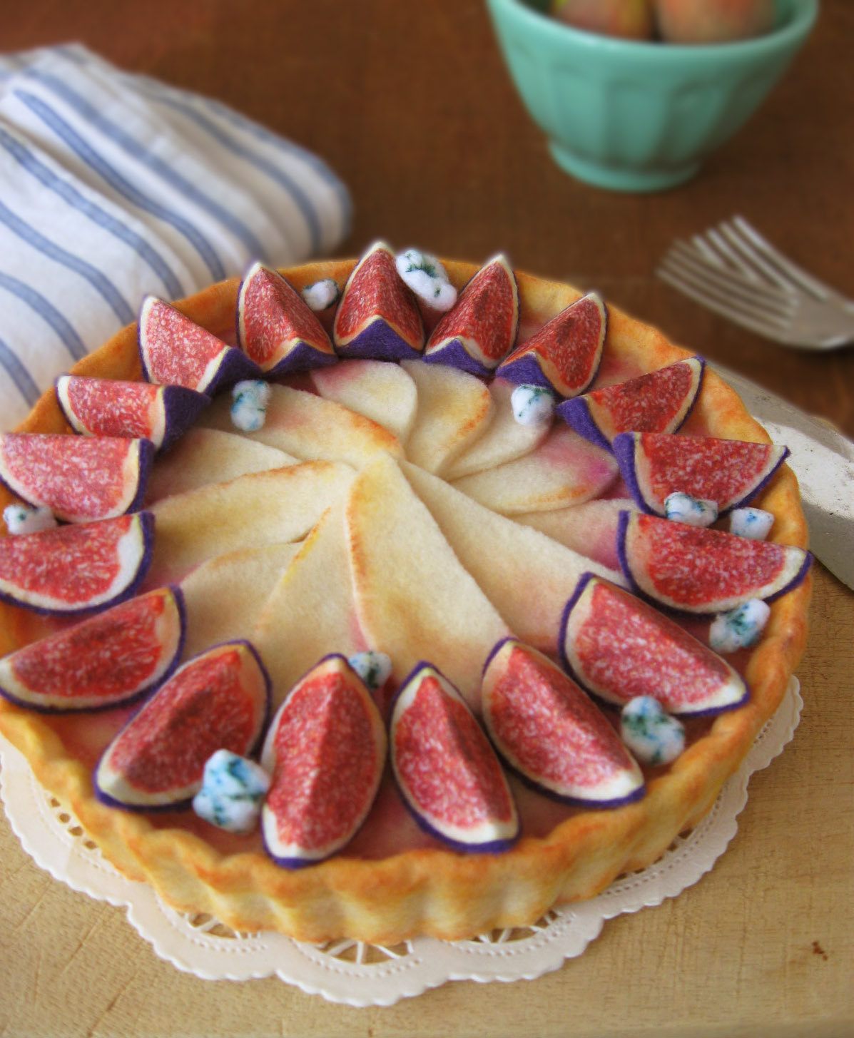 A fig, pear, and blue cheese (felt) tart. 