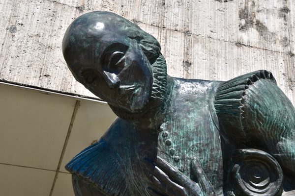 William Shakespeare Statue in Budapest