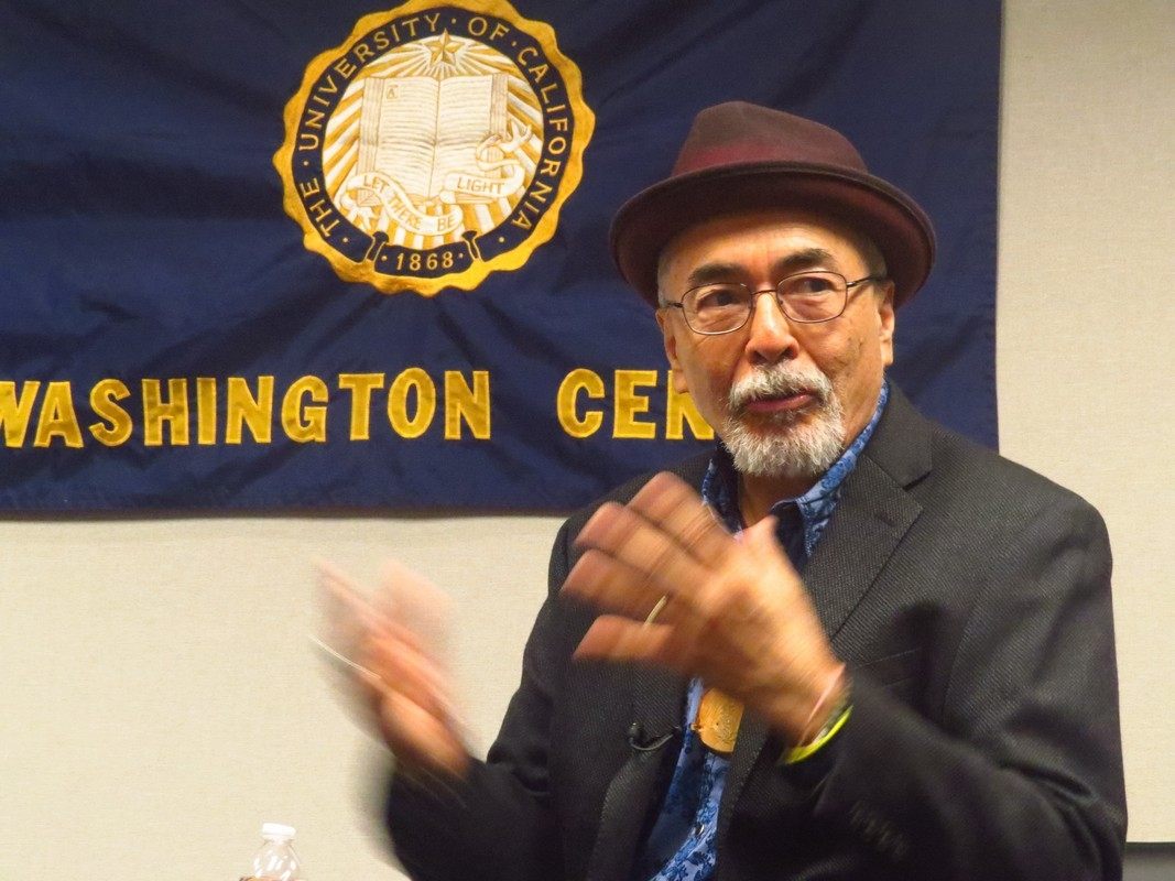 Of the 100 poets studied, Juan Felipe Herrera was the most likely to throw in a long pause.