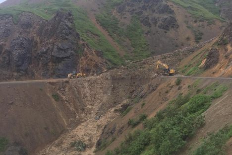 A Massive Mudslide Shut Down Denali Park Road and Marooned Visitors