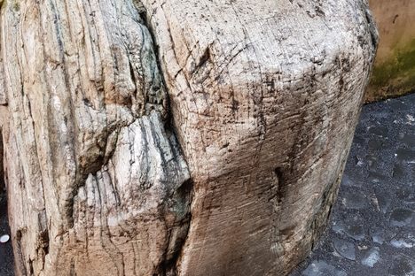 Close up of the gash made by Roland with Durandal