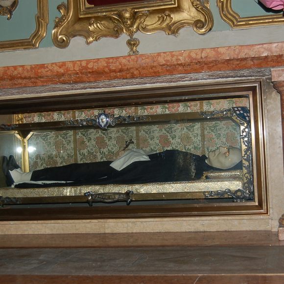 Relics in the Basilica of San Domenico – Bologna, Italy - Atlas Obscura