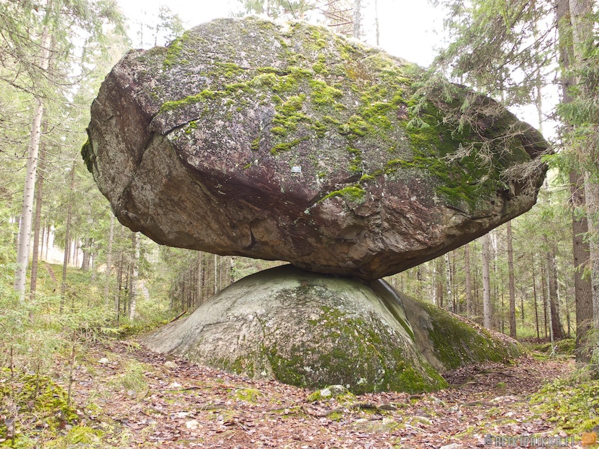Why Scientists Fall for Precariously Balanced Rocks - Atlas Obscura