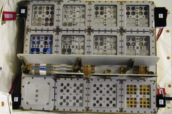 The EXTREME-E Platform, where Earth fungi lived for 18 months while suspended in space.