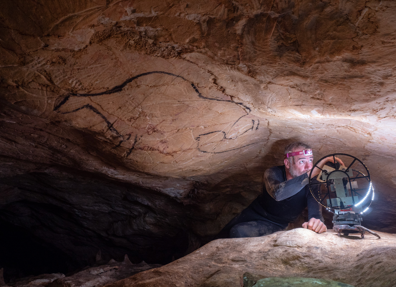 Land surveying engineer Bertrand Chazaly, who specializes in caves and cultural heritage sites, says Cosquer Cave presented particular challenges.