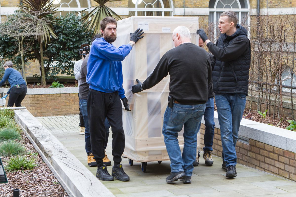 A plastic sleeve ensured that no raindrops or pigeon poo would soil the philosopher's remains.