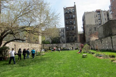 Society Adventures: Hidden Cemeteries of Lower Manhattan