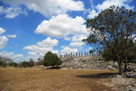 Columned pyramid