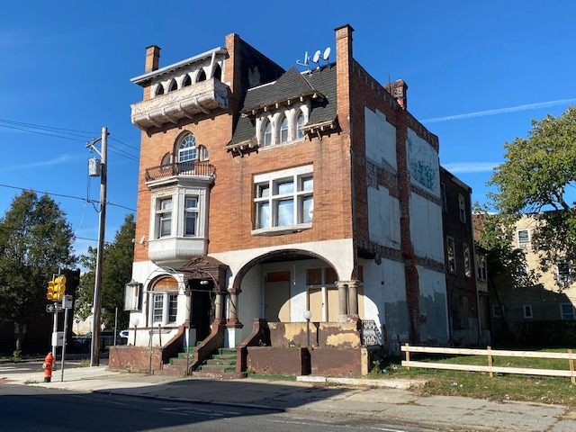 Willis Hale's other designs on this block are no longer standing—which makes insights from this one especially valueable.