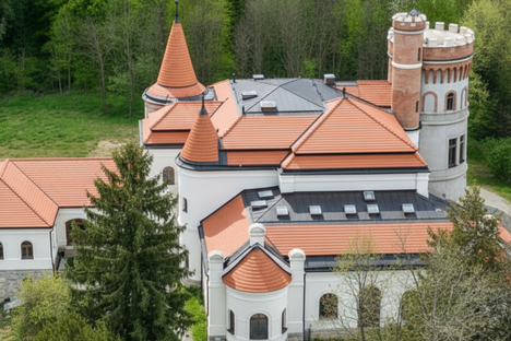 Dioš Castle