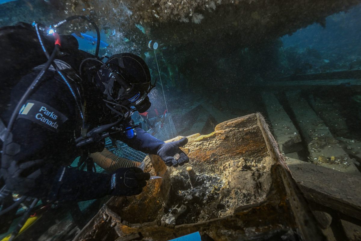 The wrecks of HMS <em>Erebus</em> and HMS <em>Terror</em> were discovered, largely intact, by Parks Canada archaeologists in 2014 and 2016, respectively. 