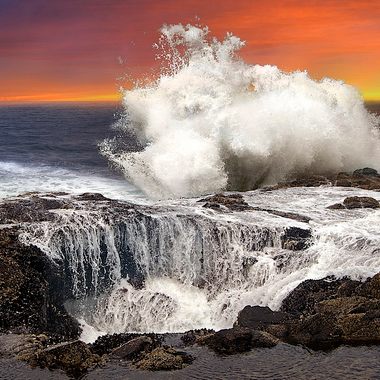 Thor's Well.