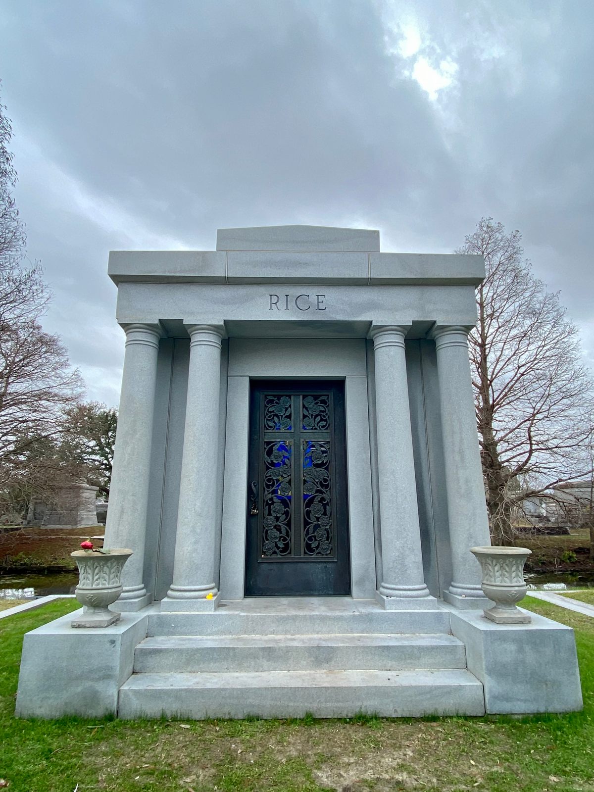 Rice Family Mausoleum – New Orleans, Louisiana - Atlas Obscura