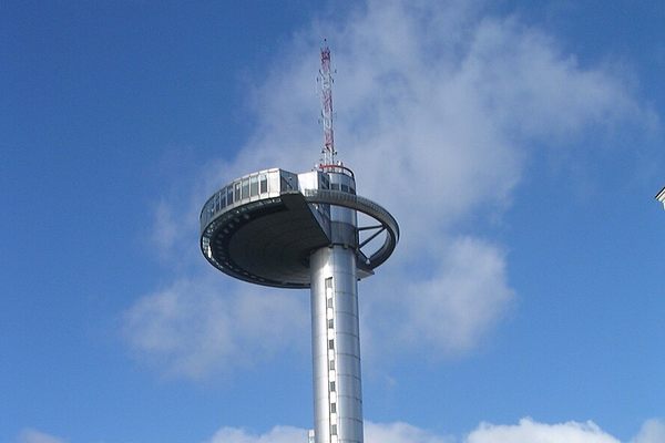 Moncloa Lighthouse