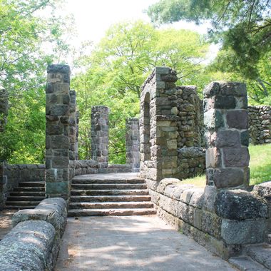 The ruins at Schoolmaster Hill