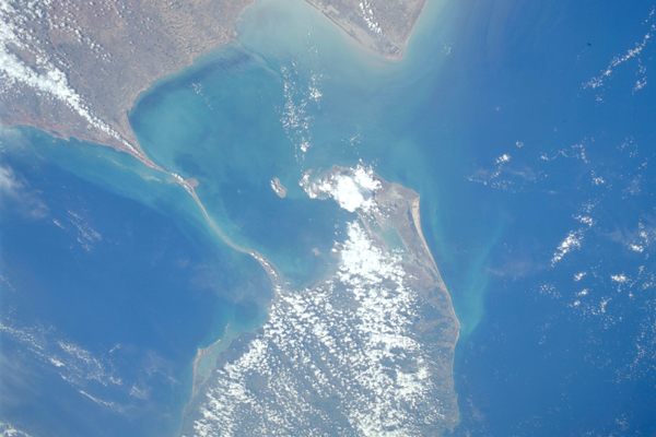 Rama’s Bridge between India and Sri Lanka figures in ancient myths, and can be seen from space, in this case captured from the Space Shuttle Endeavour in 1994. 