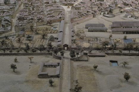 León Gil de Palacio model of Madrid