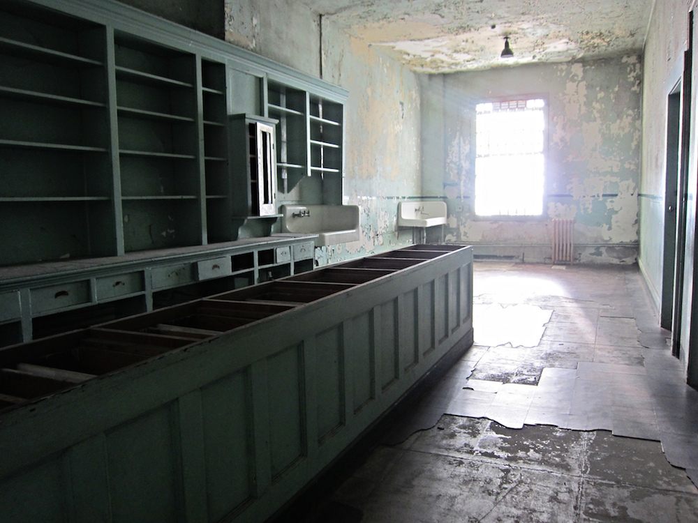 Alcatraz Hospital - Wikipedia