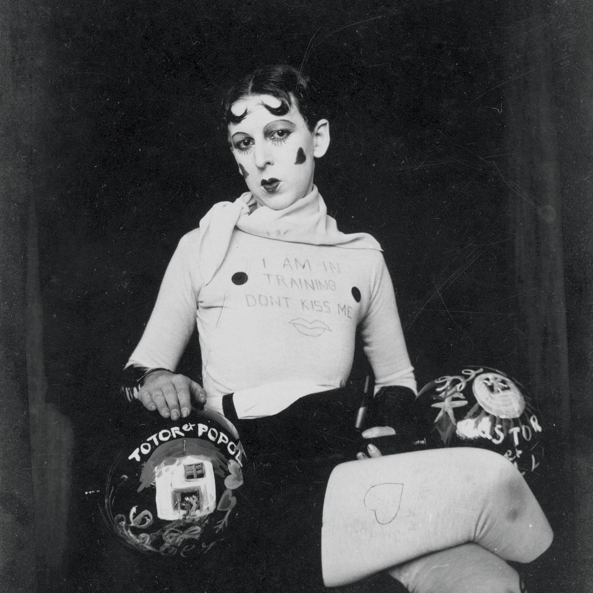 Claude Cahun, I Am in Training, Don't Kiss Me, 1927