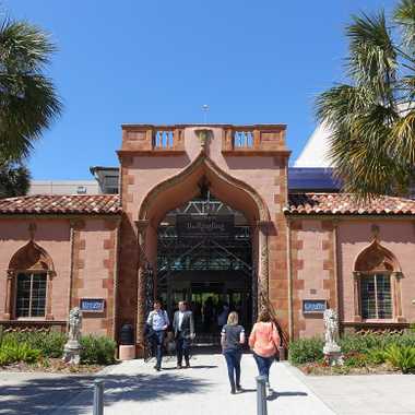Entrance to the Ringlin