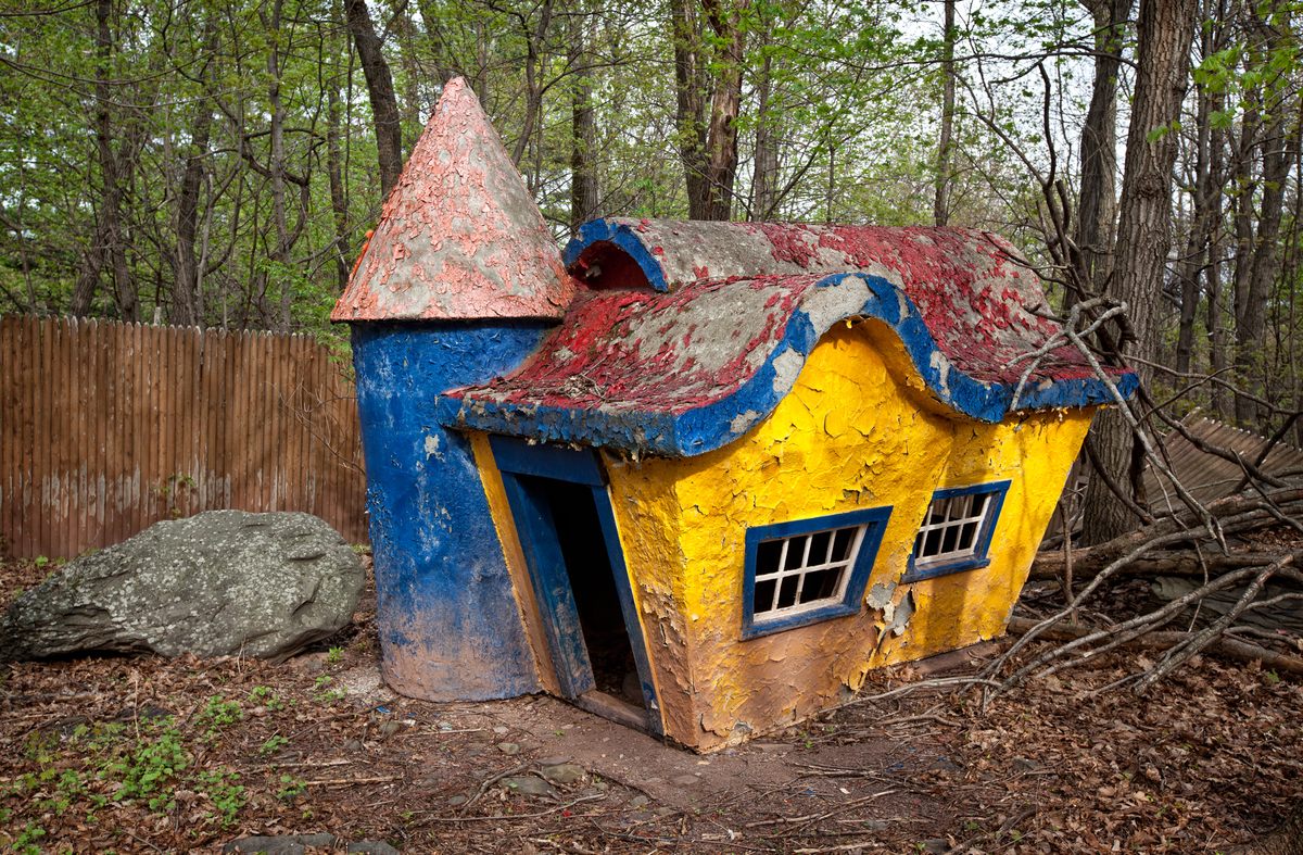 A nursery decorated as a fairy tale castle.