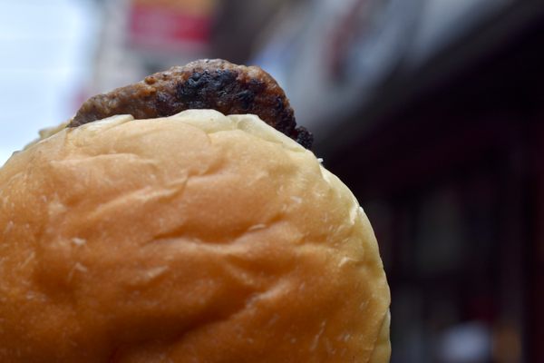 You need to try Hosoya’s burger when you’re in Sendai.