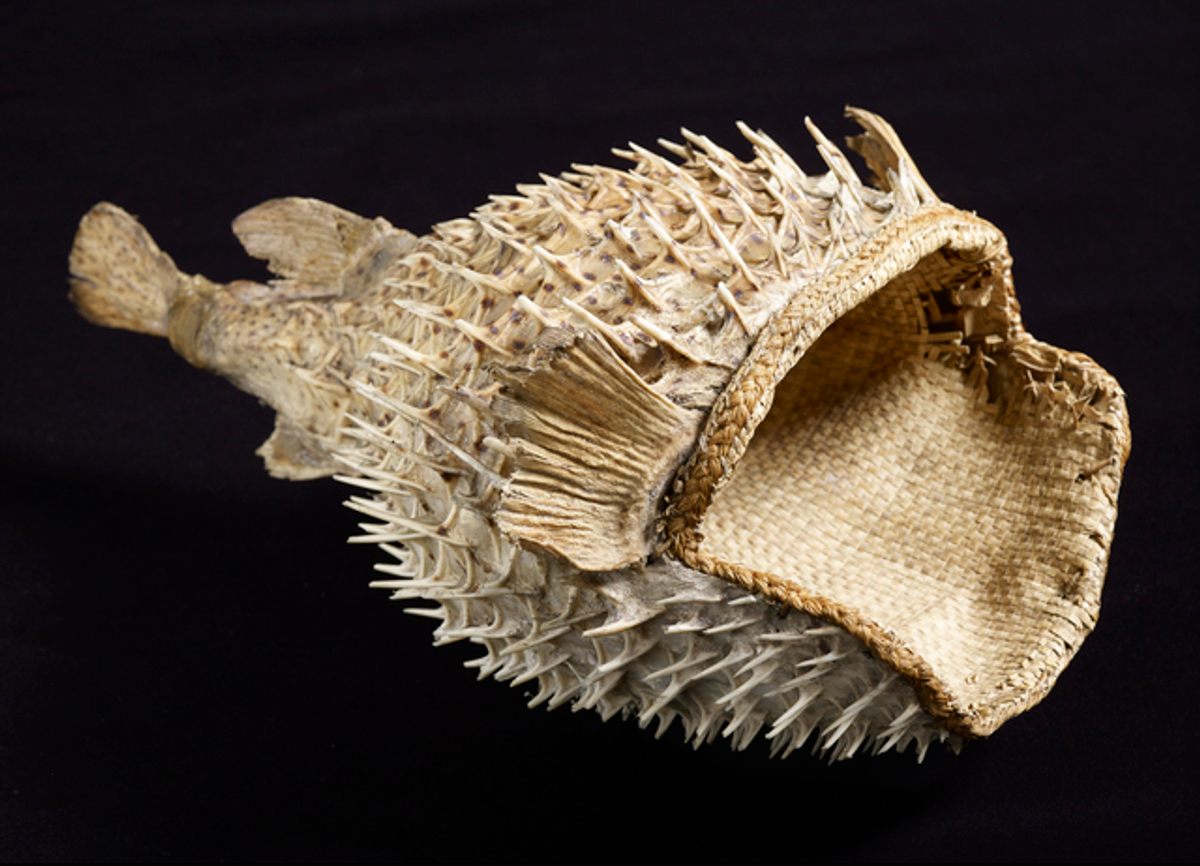A <em>te barantauti</em>; in this design, the puffer fish's fins and tail are intact. Lined with a fiber-woven mat.
