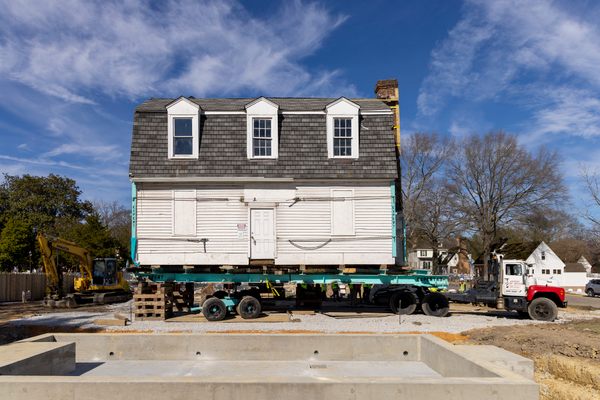 The Bray School being moved to its new location in Colonial Williamsburg’s historic area.