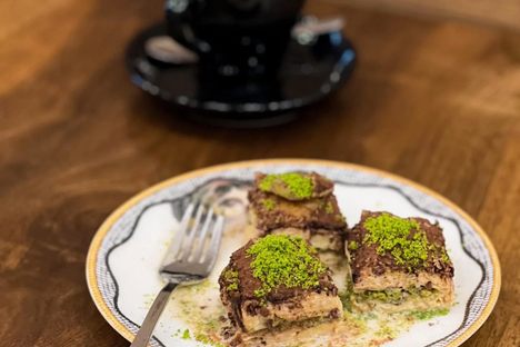 Order a coffee to accompany your order of sweets.