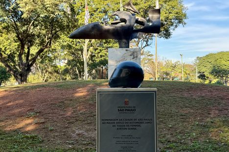 Senna monument at Praça Ayrton Senna do Brasil