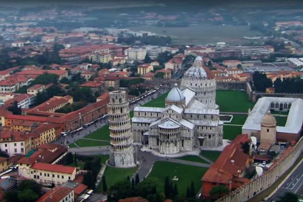 The Piazza dei Miracoli, with the Tower in the center and the two white anchors in the lower right.