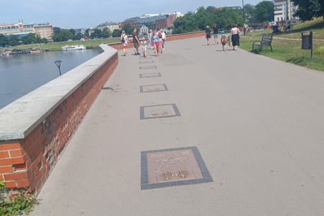 Aleja Gwiazd (Avenue of Stars)