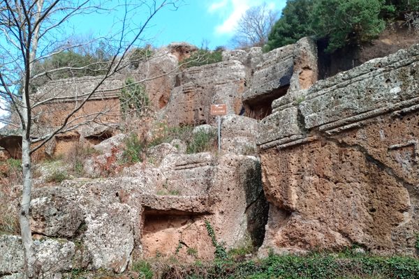 The necropolis of the Fosso del Pile.
