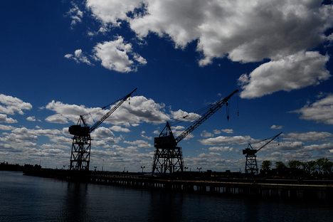 The Erie Basin Cranes