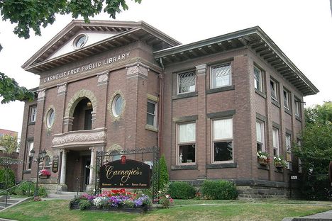 Ballard Carnegie Library, 2007, home to Carnegie's Restaurant