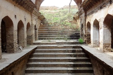Mukundpura Baoli