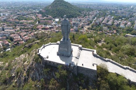 Alyosha standing guard over the ancient city of Plovdiv