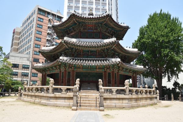 The surviving shrine of Hwangudan.