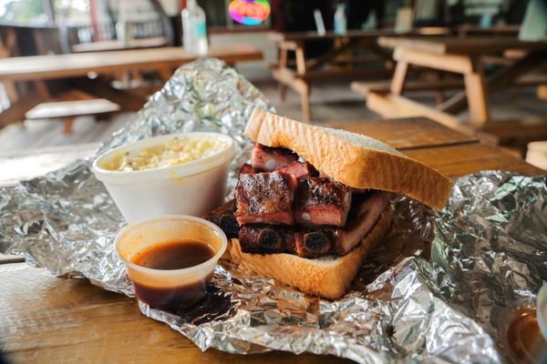 Burns Original BBQ excels at East Texas–style barbecue.